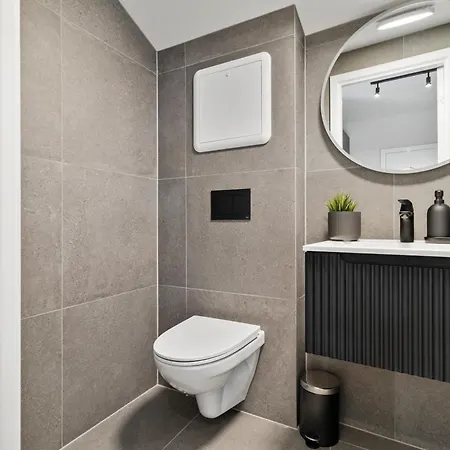 Luxury In Charming Area Leilighet *